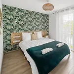 T3 Cosy à Avec Terrasse, Piscine&parking Appartement Albi