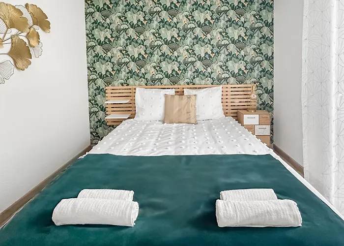 T3 Cosy A Avec Terrasse, Piscine & Parking * Albi